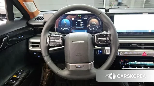 Hyundai Grandeur (GN7) 2023 Серебристо-серый из Кореи, фото 4