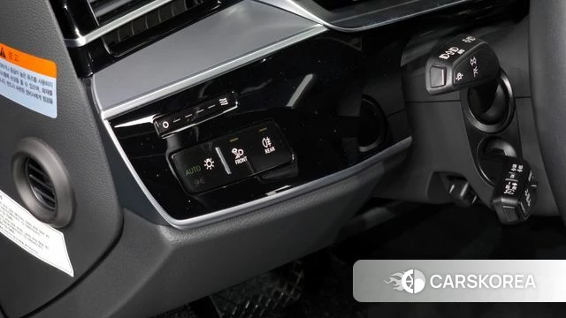 Audi A8 (D5) 2021 Черный из Кореи, фото 4