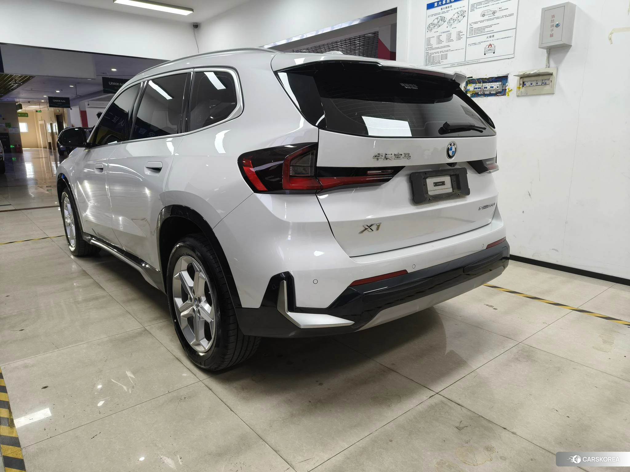 BMW X1 2023 Белый из Китая, фото 4