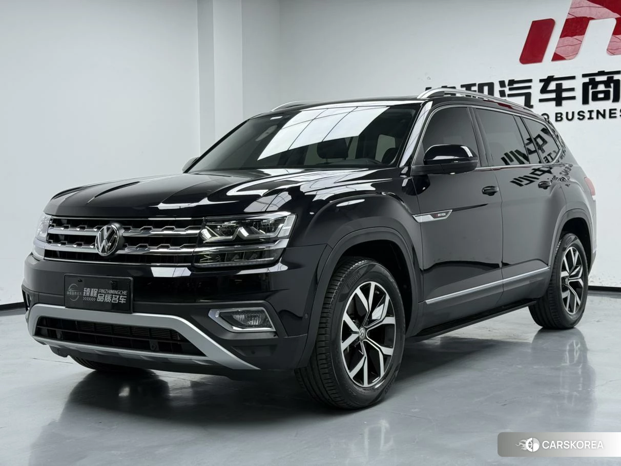Volkswagen Tourang 2020 Черный из Китая, фото 4