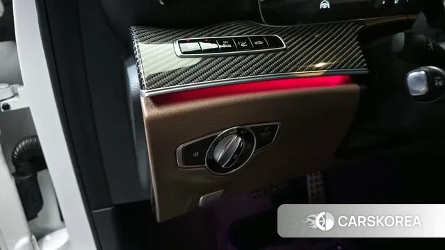 Mercedes-Benz E-Class W213 2018 Белый из Кореи, фото 4