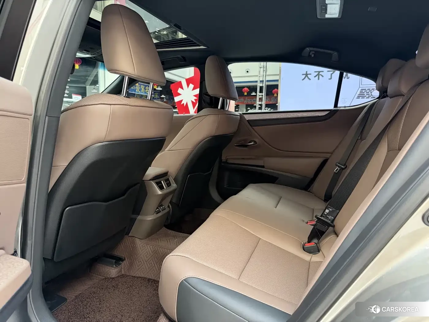 Lexus ES 2026 Silver/gray из Китая, фото 4