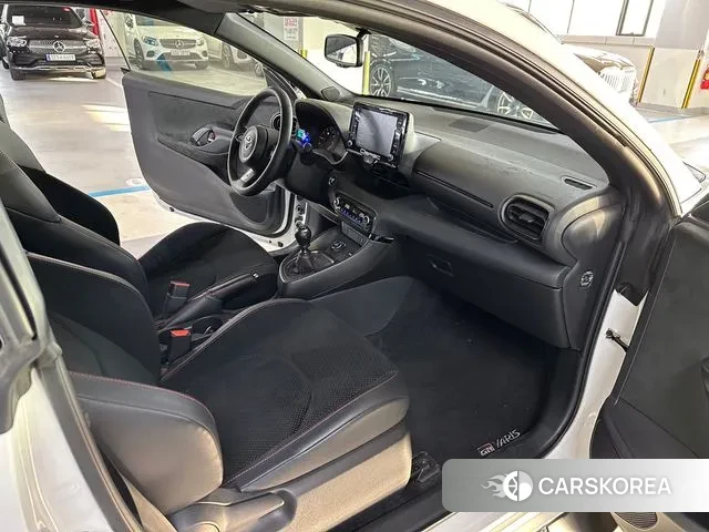 Toyota Yaris (Beats) 2021 Белый из Кореи, фото 4