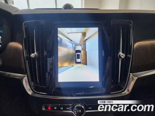 Volvo V90 Cross-Country 2023 Белый из Кореи, фото 4