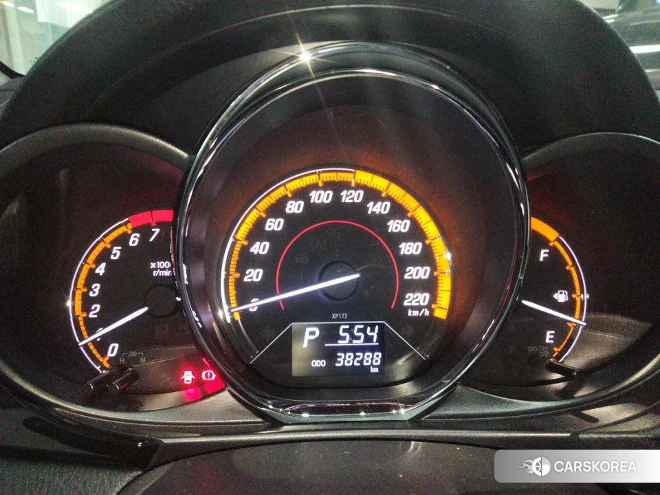 Toyota Yaris L 2021 Белый из Китая, фото 4