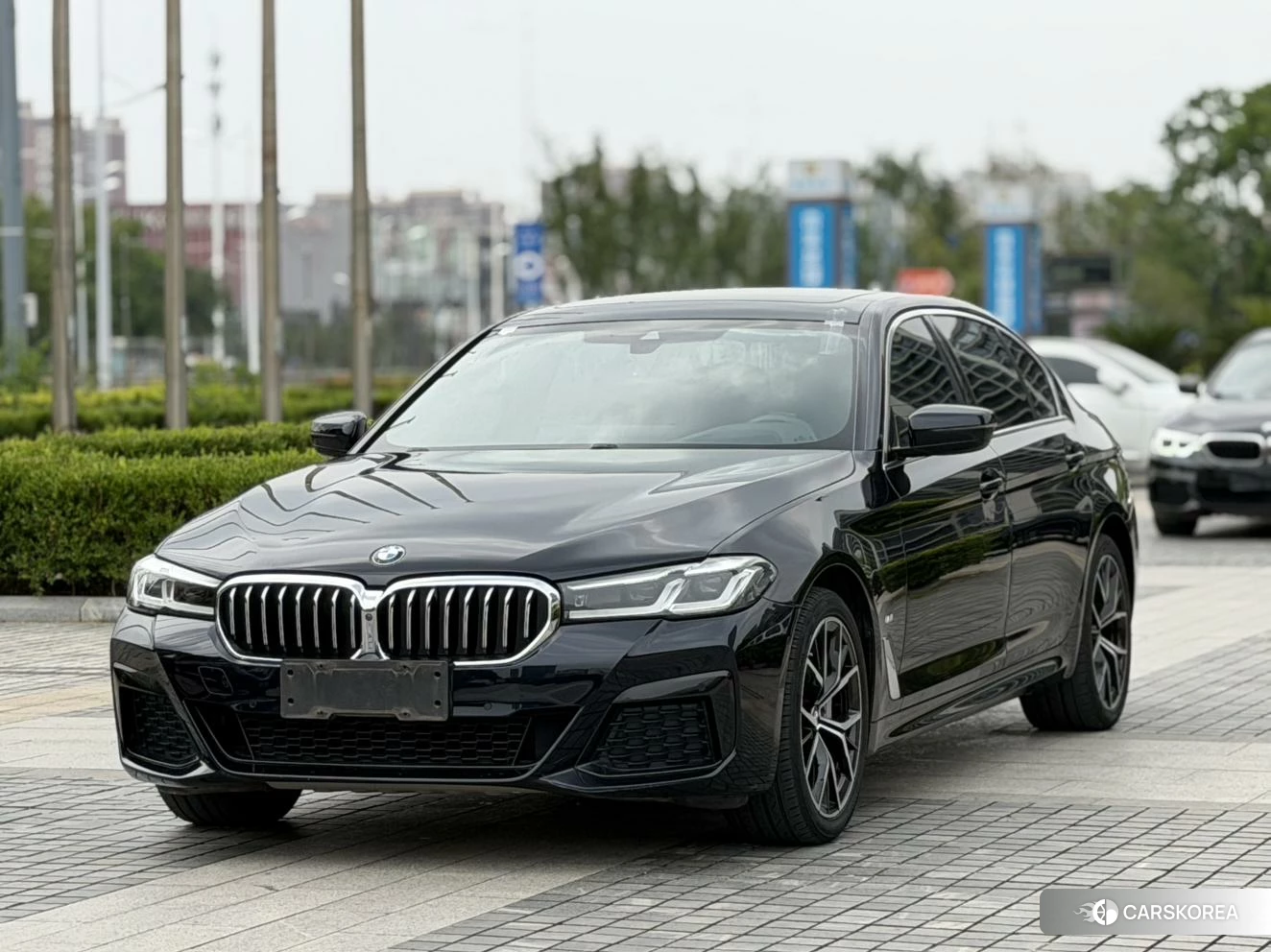 BMW 5 series 2020 Черный из Китая, фото 4