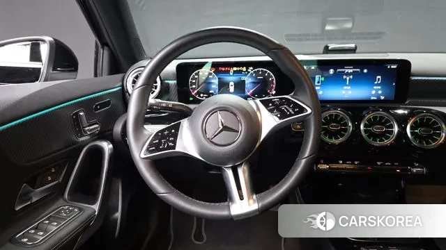 Mercedes-Benz A-Class W177 2024 Черный из Кореи, фото 4