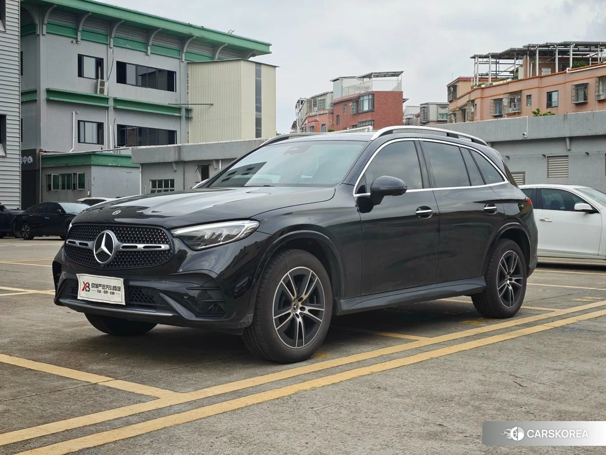 Mercedes-Benz GLC 2024 Черный из Китая, фото 4