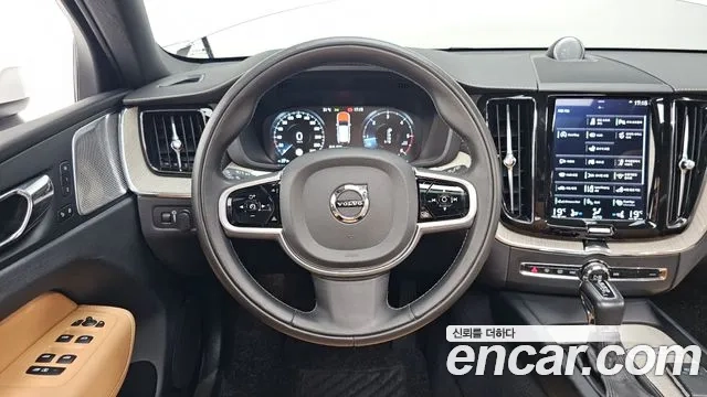 Volvo XC60 second Generation 2018 Белый из Кореи, фото 4