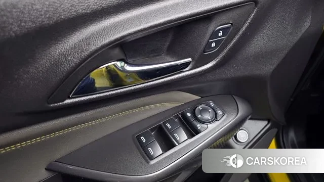 Chevrolet (GM Daewoo) Trax Crossover 2023 Желтый из Кореи, фото 4