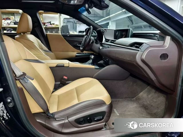 Lexus ES 2021 Синий из Китая, фото 4