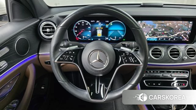 Mercedes-Benz E-Class W213 2022 Белый из Кореи, фото 4