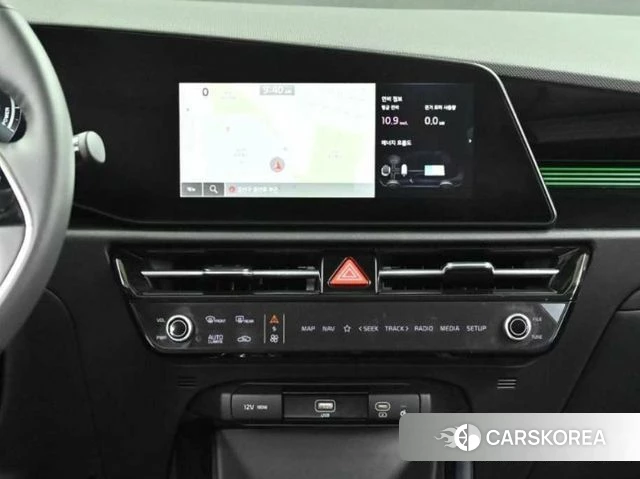Kia Di Ol Nu Niro 2022 Белый из Кореи, фото 4