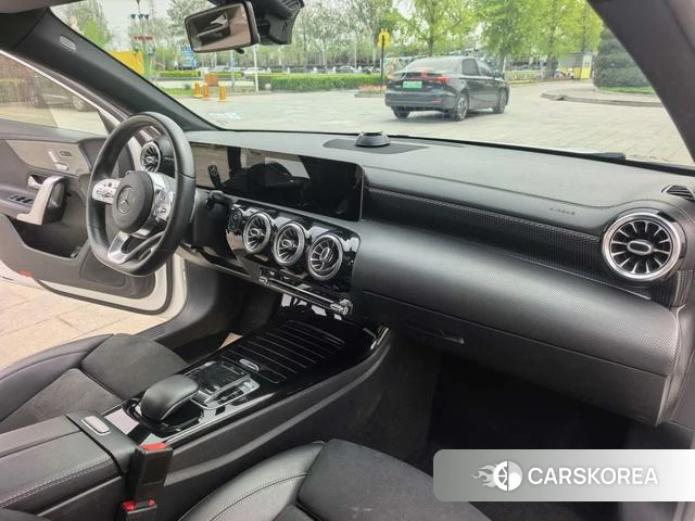 Mercedes-Benz Class A 2020 Белый из Китая, фото 4
