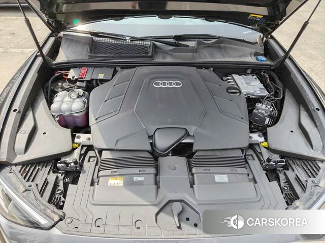 Audi Q8 2025 Черный из Китая, фото 4