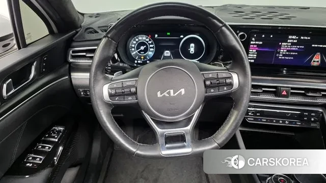 Kia K5 3rd generation 2022 Белый из Кореи, фото 4