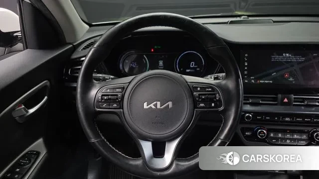 Kia Niro Plus 2022 Белый из Кореи, фото 4