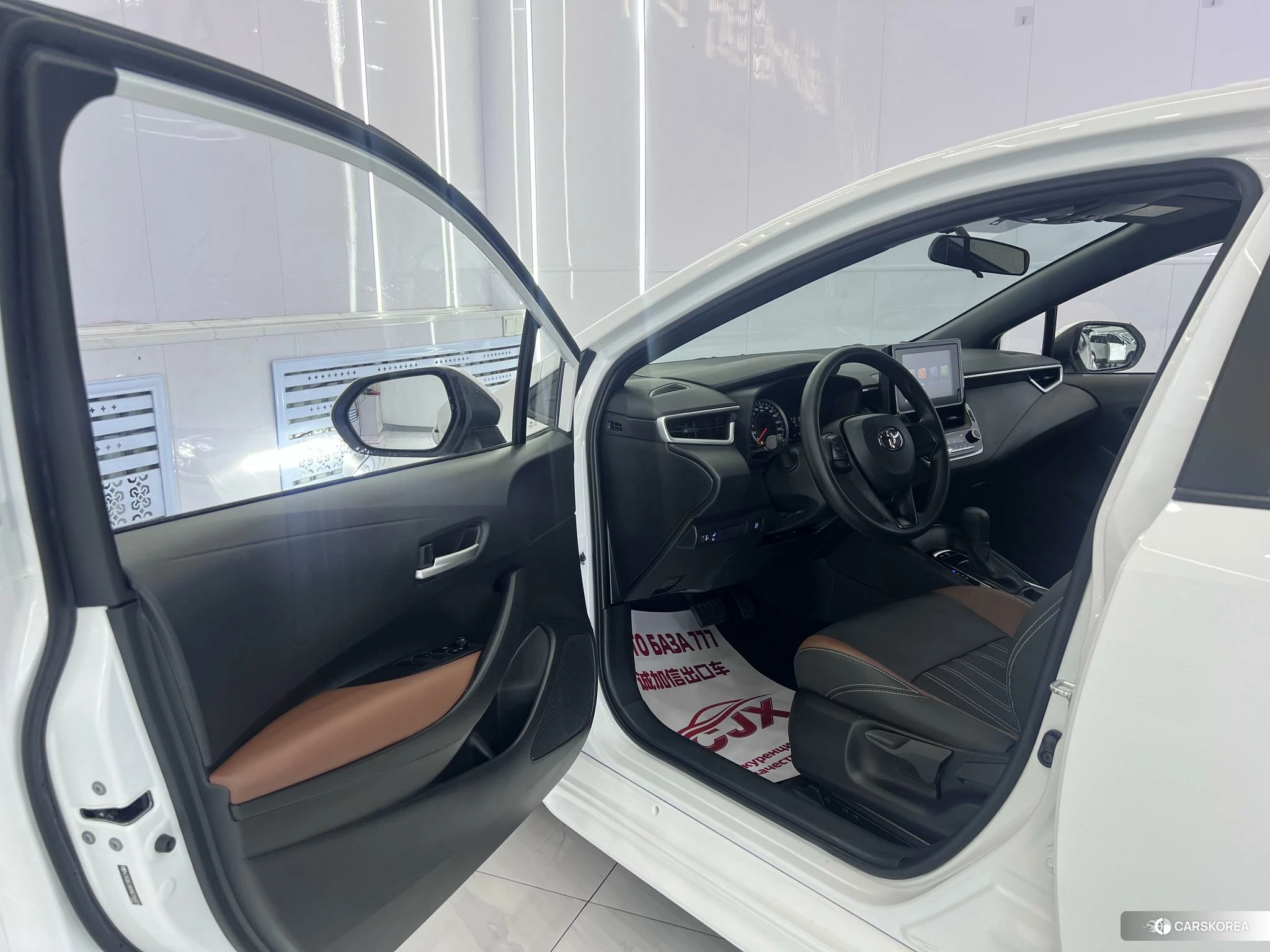 Toyota Levin 2021 Белый из Китая, фото 4