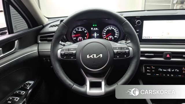 Kia K5 3rd generation 2023 Белый из Кореи, фото 4