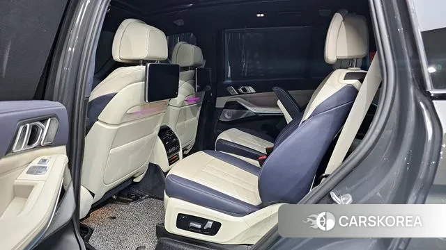 BMW X7 (G07) 2022 Серый из Кореи, фото 4