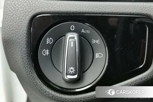 Volkswagen Golf 2018 Белый из Китая, фото 4