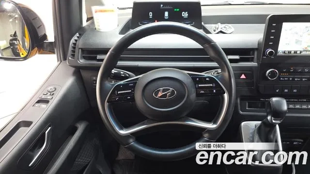 Hyundai Staria 2022 Желтый из Кореи, фото 4