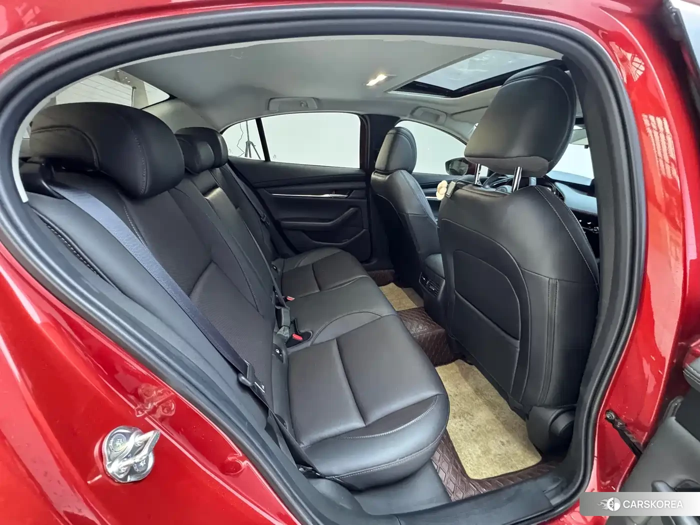 Mazda 3 2024 Red/purple из Китая, фото 4