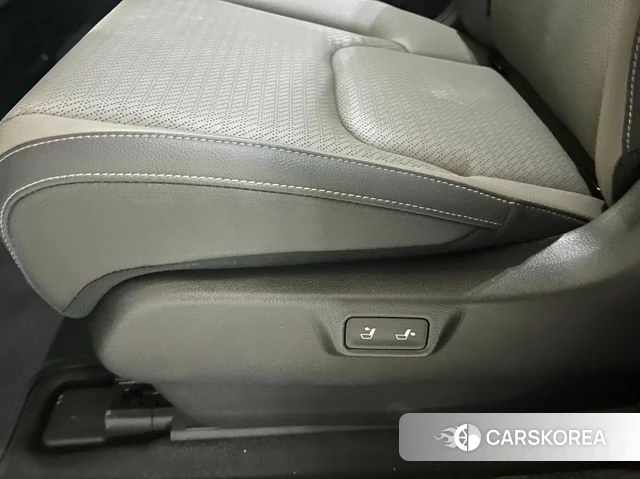 Kia The New Carnival 4th Generation 2025 Белый из Кореи, фото 4