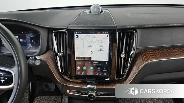 Volvo XC60 second Generation 2022 Белый из Кореи, фото 4