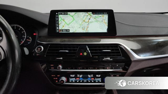 BMW 5 Series (G30) 2018 Черный из Кореи, фото 4
