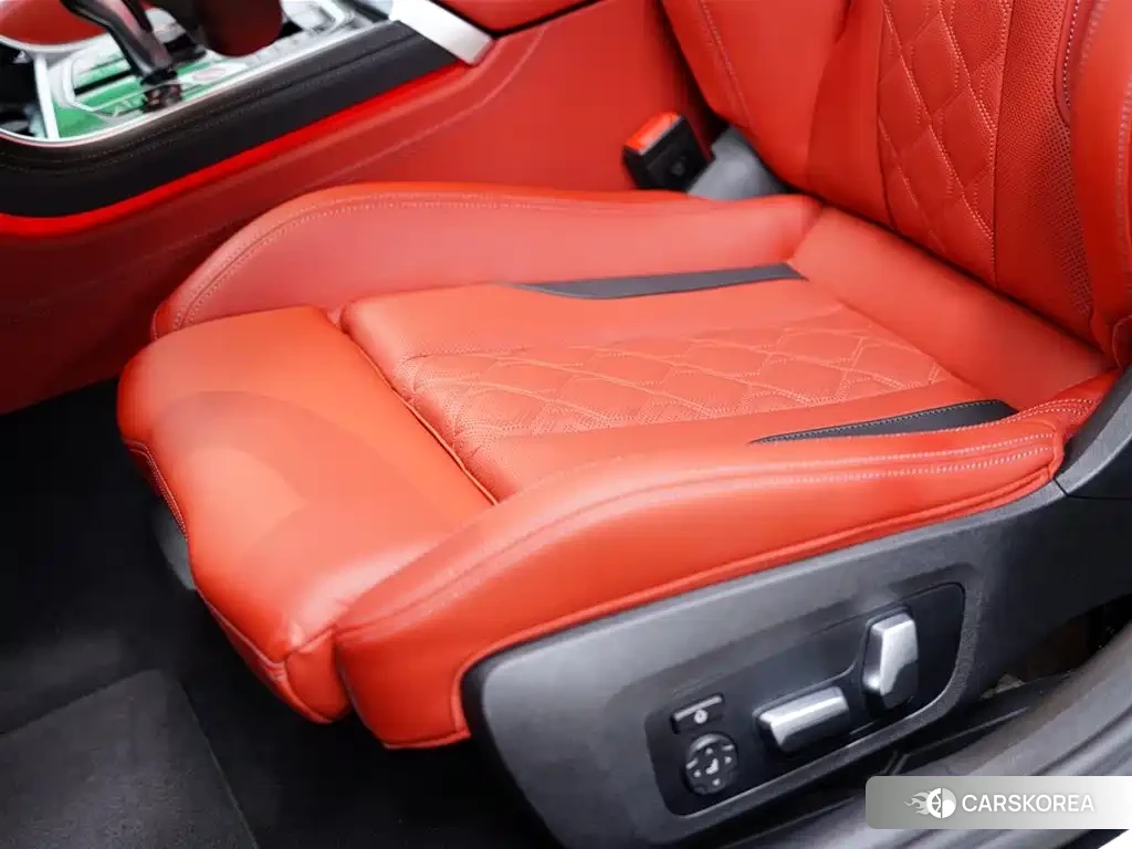 BMW M8 2022 Черный из Китая, фото 4