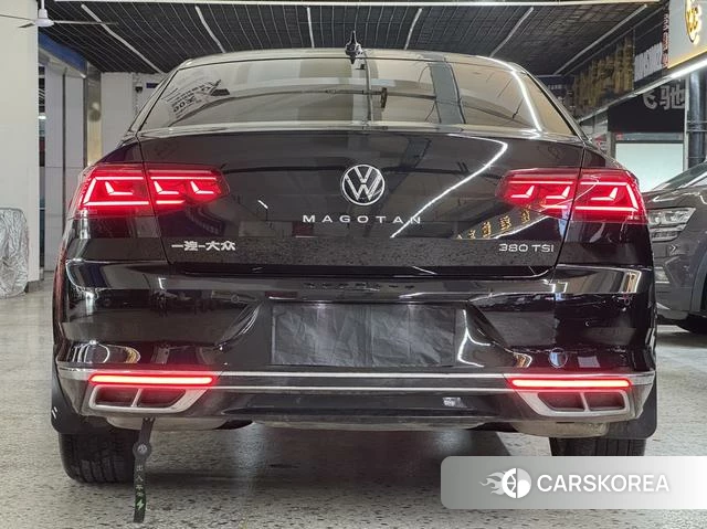 Volkswagen Magotan 2024 Черный из Китая, фото 4