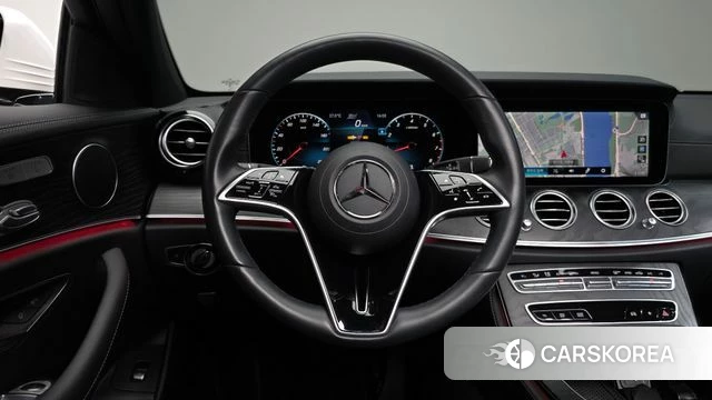Mercedes-Benz E-Class W213 2023 Белый из Кореи, фото 4
