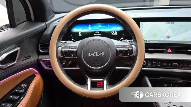 Kia Sportage 5th Generation 2023 Белый из Кореи, фото 4