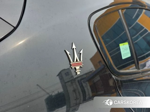 Maserati Grecale 2023 Черный из Кореи, фото 4