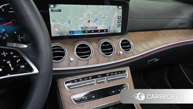 Mercedes-Benz E-Class W213 2022 Белый из Кореи, фото 4