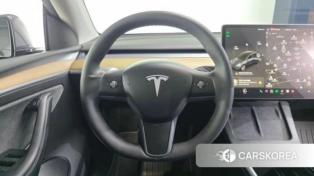 Tesla Model Y 2023 Серый из Кореи, фото 4