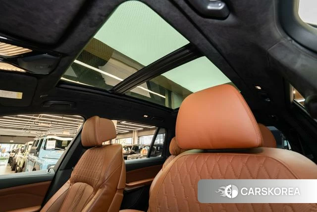 BMW X7 2024 Черный из Китая, фото 4