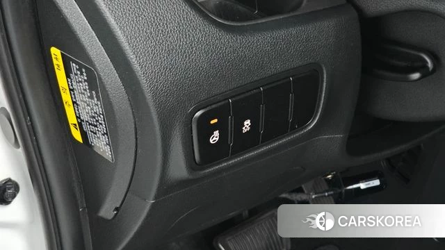 Kia The New Kia Ray EV 2023 Белый из Кореи, фото 4