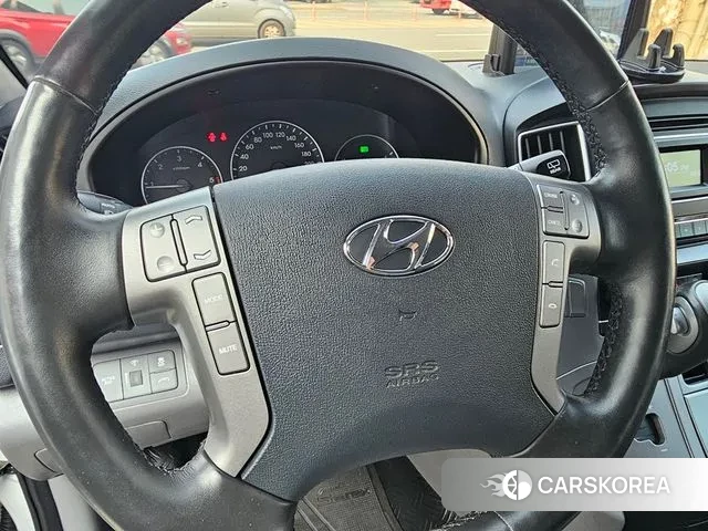 Hyundai The New Grand Starex 2021 Белый из Кореи, фото 4