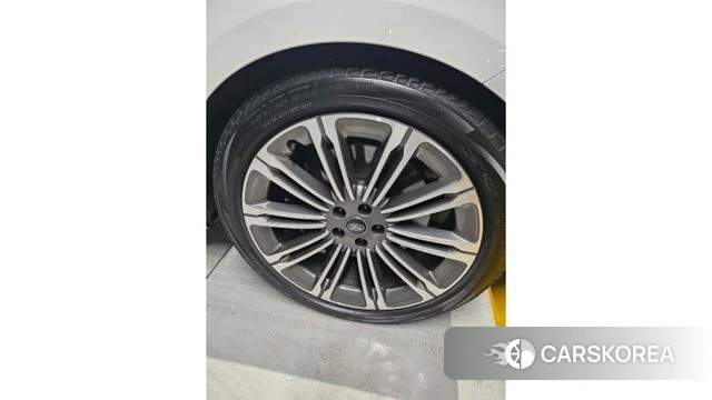 Land Rover Range Rover 5th Generation 2023 Белый из Кореи, фото 4