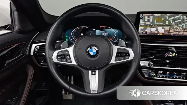 BMW 5 Series (G30) 2021 Белый из Кореи, фото 4