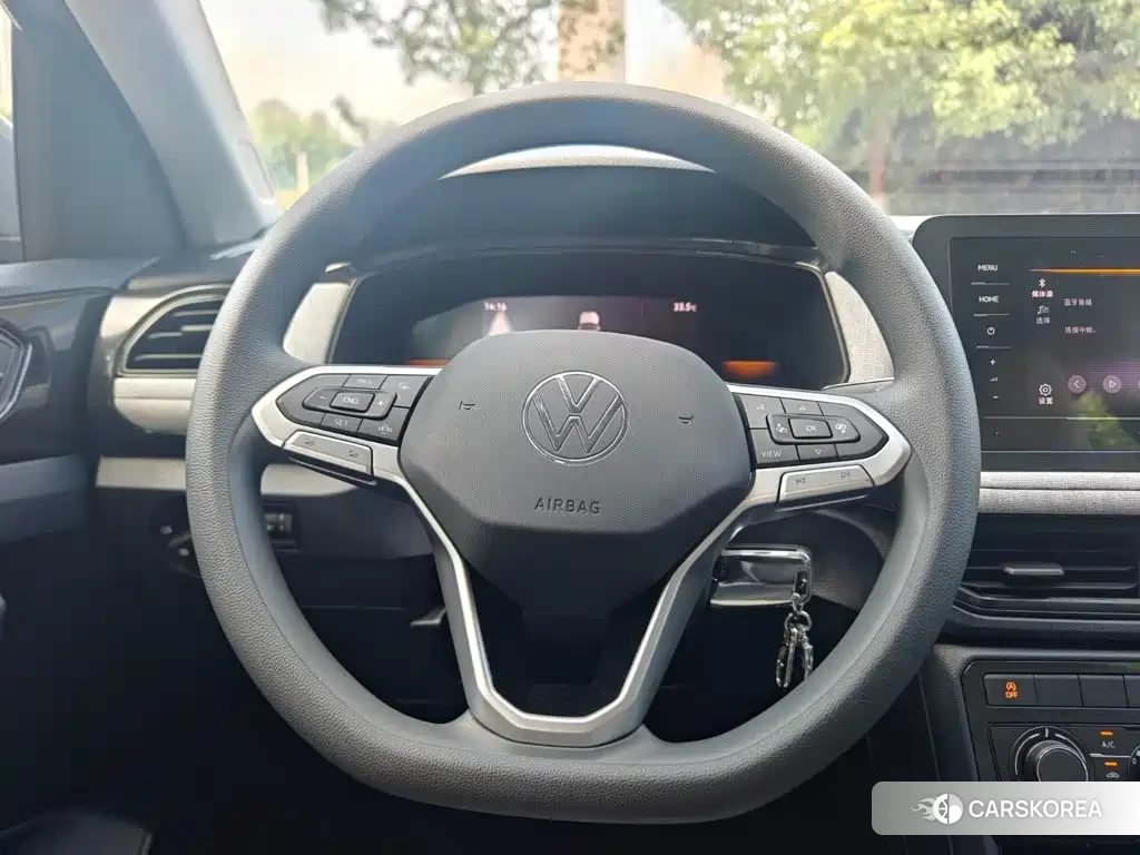 Volkswagen Tharu 2025 Silver/gray из Китая, фото 4