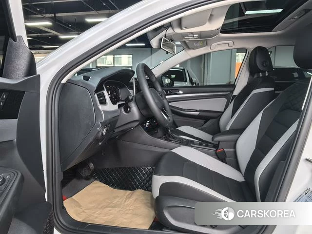 Volkswagen Bora 2022 Белый из Китая, фото 4