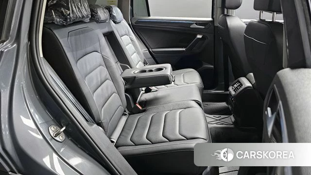 Volkswagen Tiguan second Generation 2023 Серый из Кореи, фото 4