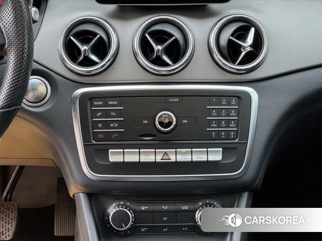 Mercedes-Benz CLA (import) 2018 Красный из Китая, фото 4