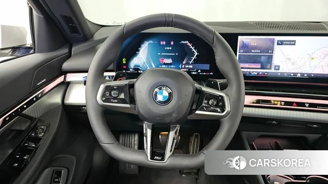 BMW 5 Series (G60) 2026 Белый из Кореи, фото 4