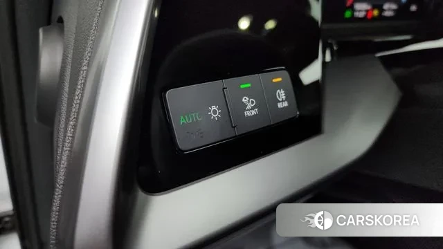 Audi A3 (8Y) 2023 Белый из Кореи, фото 4