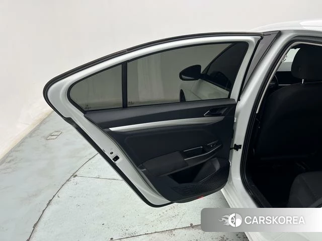 Volkswagen Bora 2022 Белый из Китая, фото 4