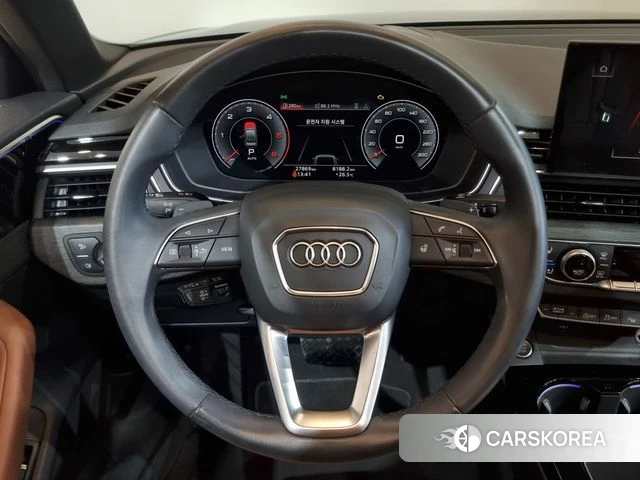 Audi A4 (B9) 2023 Черный из Кореи, фото 4